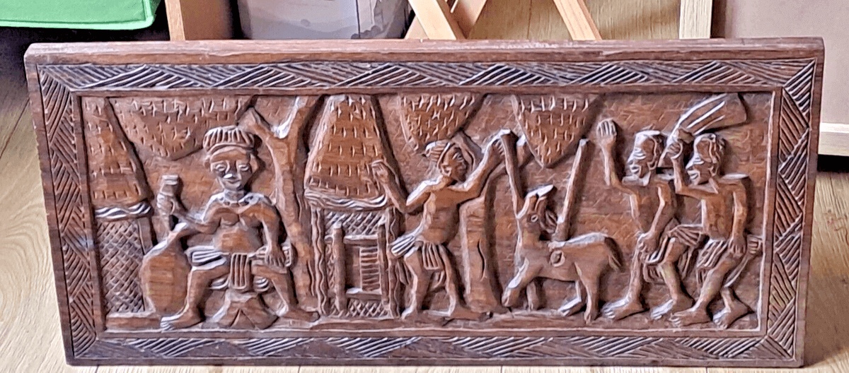 Thumbnail of panel carving